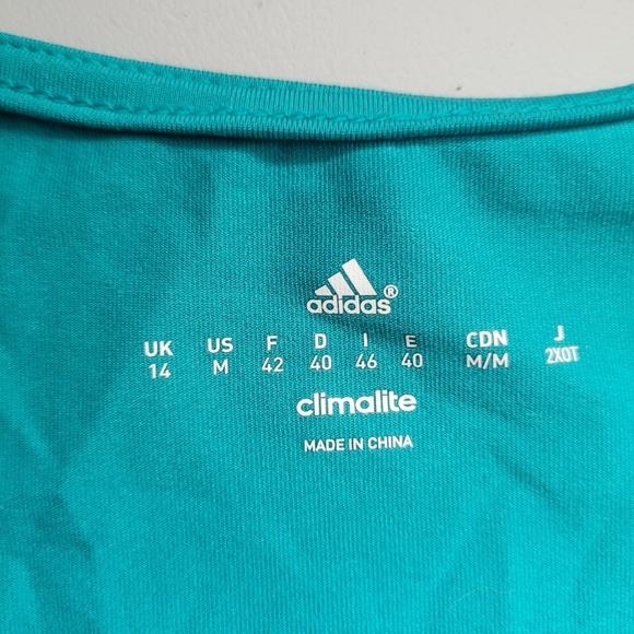 2 piece adidas top Size M - Picture 4 of 4